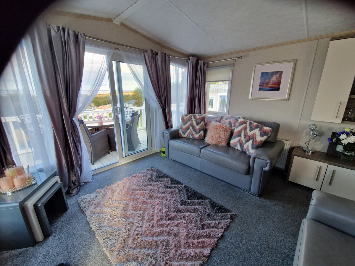 74c392fb-7d12-4947-9cb8-76a459d7648d